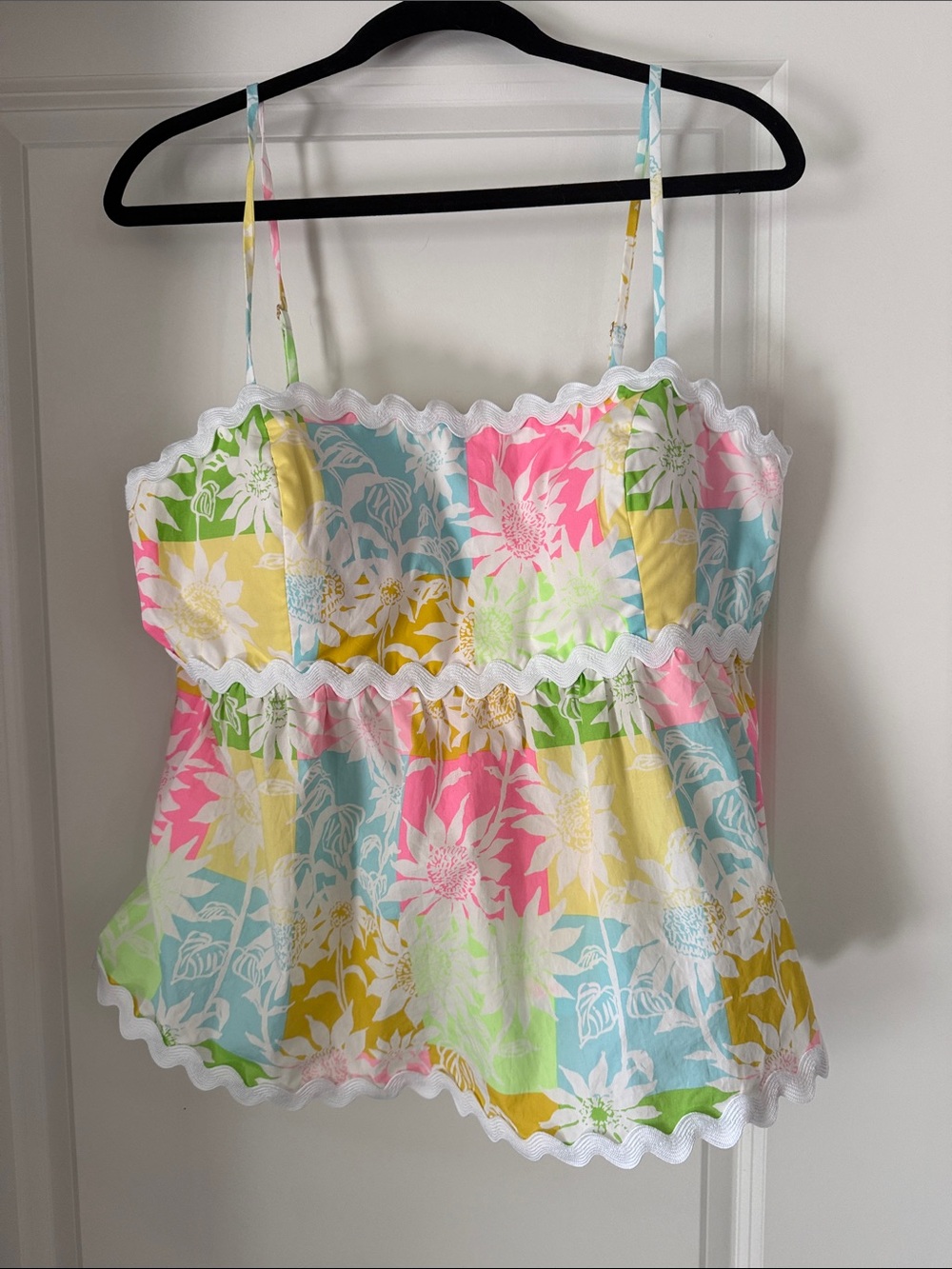 Lilly Pulitzer Floral Scallop Trim Spaghetti Strap Tank Top - Pastel Multi